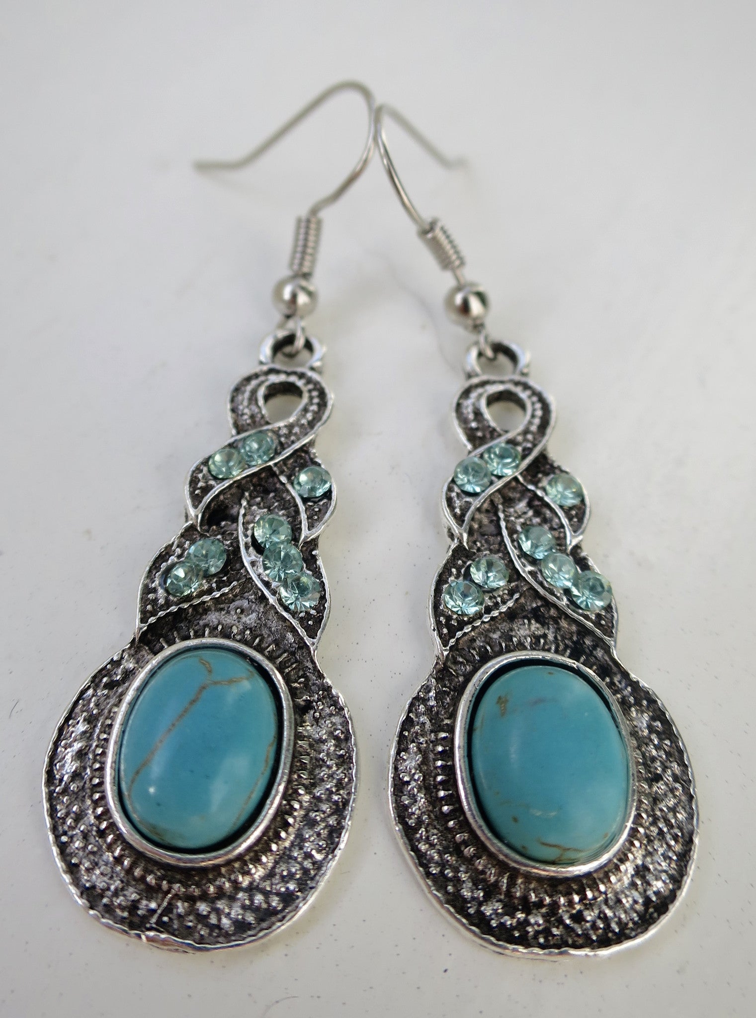 Turquoise Magnesite Sparkle Dangle Earring - Pretty Princess Style
 - 1